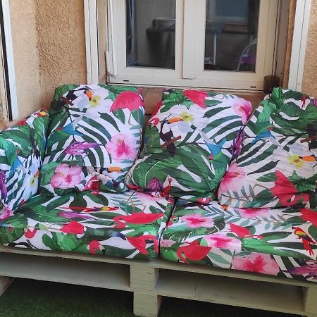 Appartement Avec Terrasse Narbonne Kültér fotó